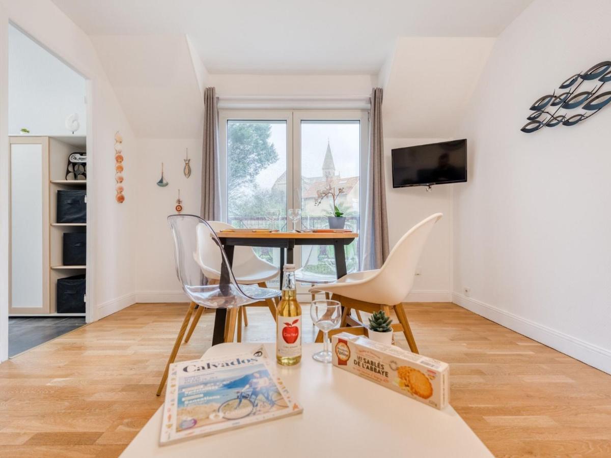 Apartment In A Residence By The Sea Port-en-Bessin-Huppain Habitación foto